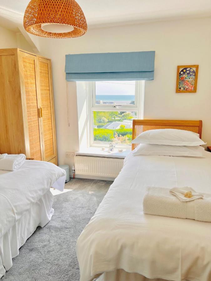 Gordy Hall -Sea Facing Welsh Cottage With Stunning Views Pendine Exterior foto