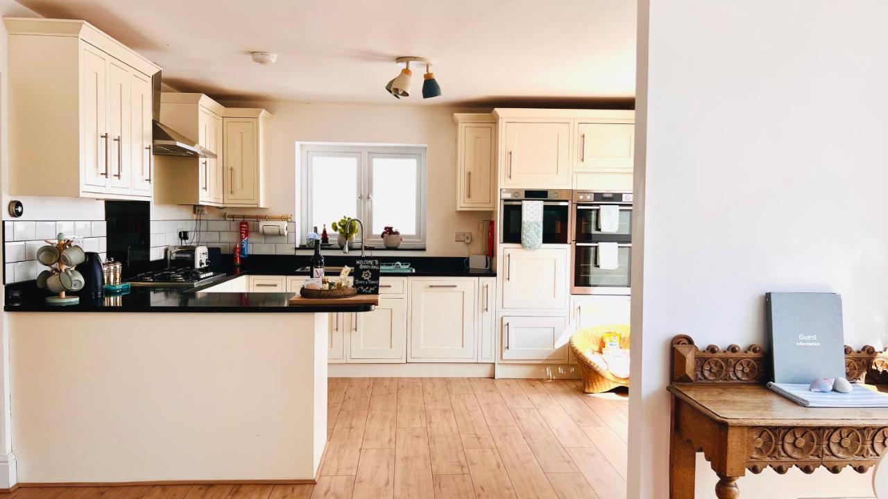 Gordy Hall -Sea Facing Welsh Cottage With Stunning Views Pendine Exterior foto