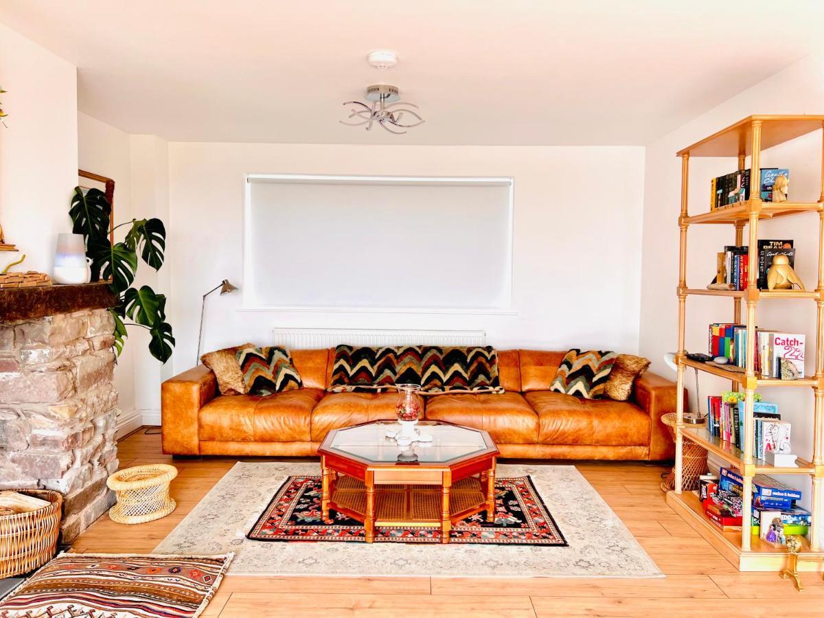 Gordy Hall -Sea Facing Welsh Cottage With Stunning Views Pendine Exterior foto